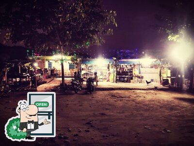 Check out how Thirumalai malligai& hotal store looks outside
