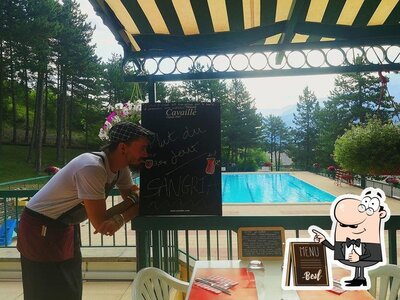 photo de Restaurant Parc de la Piscine Barcelonnette Sangri"llades