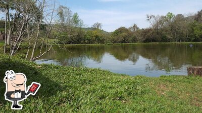 Veja imagens do exterior do Pesque e Pague do Nava