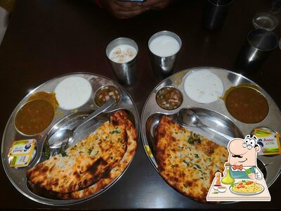 Food at Pali’s Fine Dine