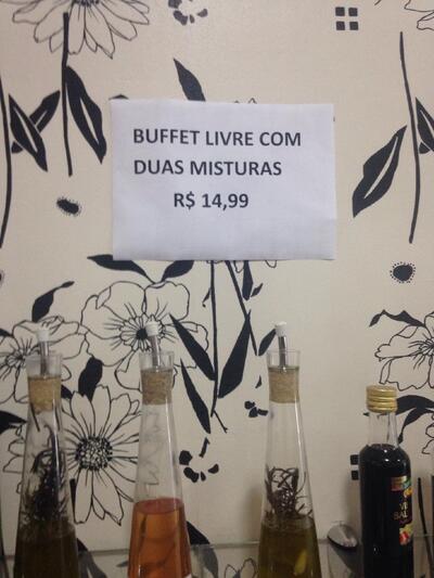 O Emilly Radial B - Pizzaria e Churrascaria tem seu próprio respresentação visual