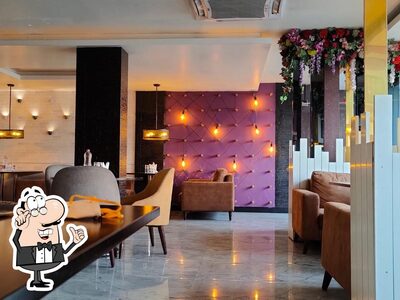 Check out how Zestos cafe looks inside