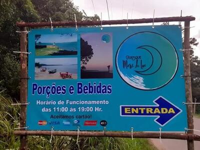 A publicidade mostra informações sobre o Quiosque Maré de Lua