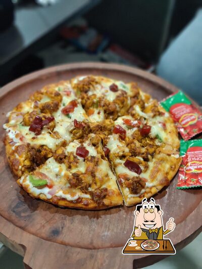 Get pizza at Fried Wings