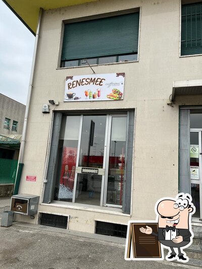 Goditi la vista dagli esterni di Bar Renesmee