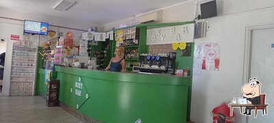 Siediti a un tavolo di Roxy Bar