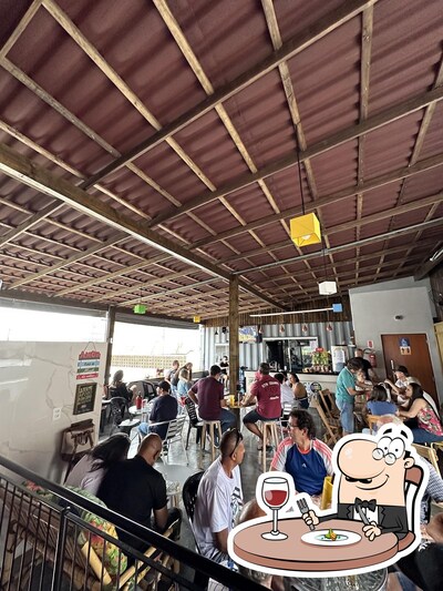 Comida em Container Esporte Bar