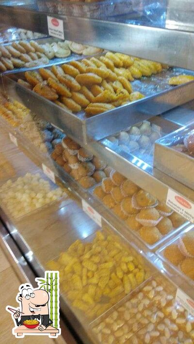 Food at Kanha Bhog