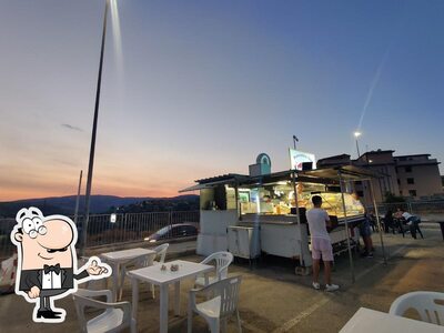 Dai un'occhiata agli interni di Paninoteca Vicky