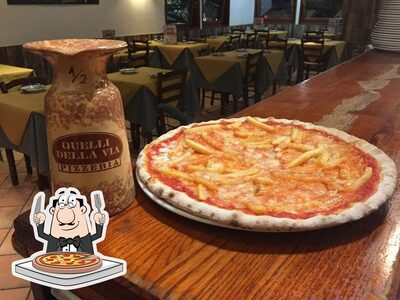Ordina tra le svariate varianti di pizza