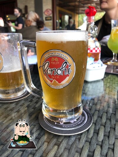 Platos en Ronchi Pub