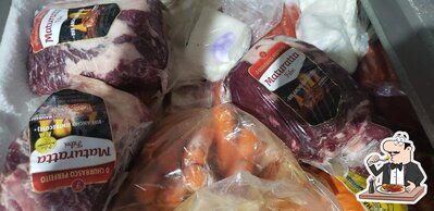 Comida em Mercadinho e distribuidora do Robson