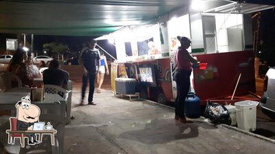 Veja imagens do interior do Top Dez Lanches