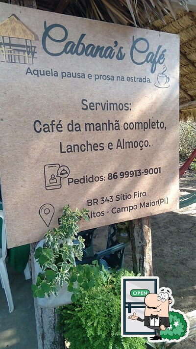 Desfrute da vista da área externa do Café da Ray