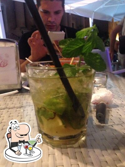Friend'S Bar offre un'ampia varietà di cocktail e drink alcolici