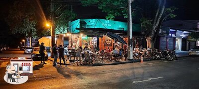 Desfrute da vista da área externa do Wr Café Bar