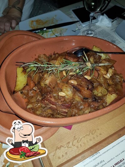 Prenez des repas à base de viande sur le menu