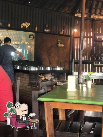 Veja imagens do interior do Churrascaria
