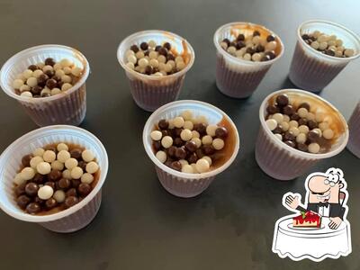 Vanderleia lanches serve uma gama de pratos doces