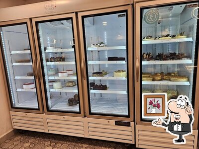 The interior of fresh choice