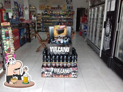 Vila Pão - Auto Serviço e Padaria serve uma gama de cervejas