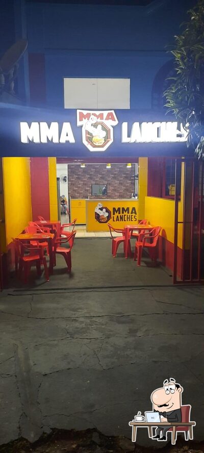 Veja imagens do interior do MMA Lanches