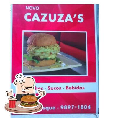Deguste um dos hambúrgueres disponíveis no Novo Cazuzas