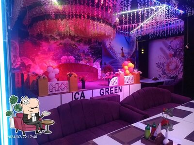 Check out how CAFE GREEN looks inside