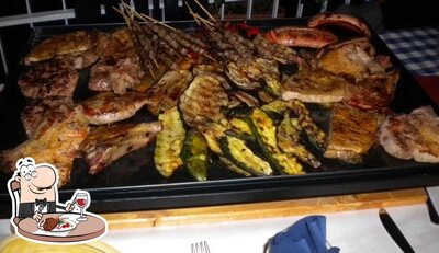 C'è un'ampia gamma di pasti per gli amanti della carne