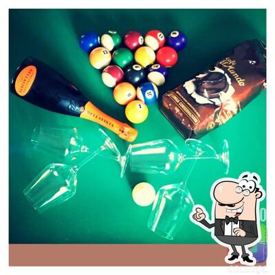 Découvrez l'intérieur de Iris Caffé