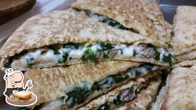 Pizzidea Grillo offre panini e pasti|altro cibo) a pranzo