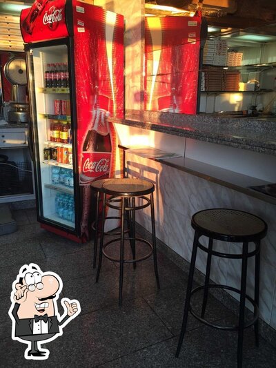 Dai un'occhiata agli interni di Pizzeria Friggitoria Via Ripa Teatina