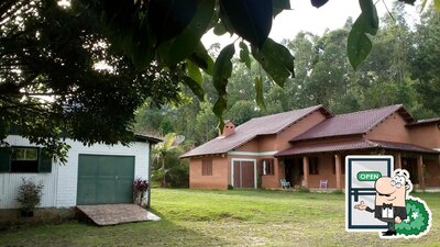 Veja imagens do exterior do Picada Roos