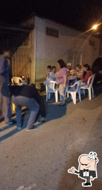 Veja imagens do interior do BAR Oliveira
