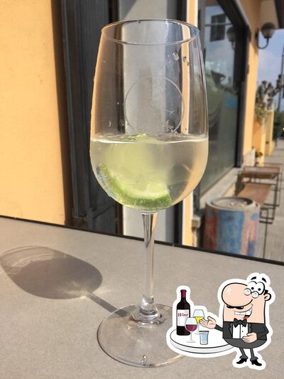 Bar XXIX serve alcolici