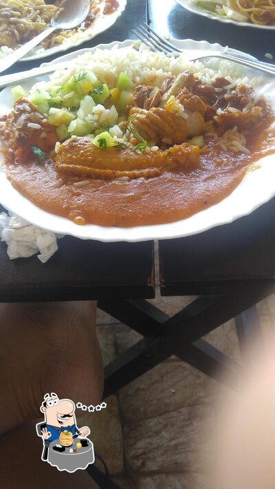 Comida em Restaurante Piabeta