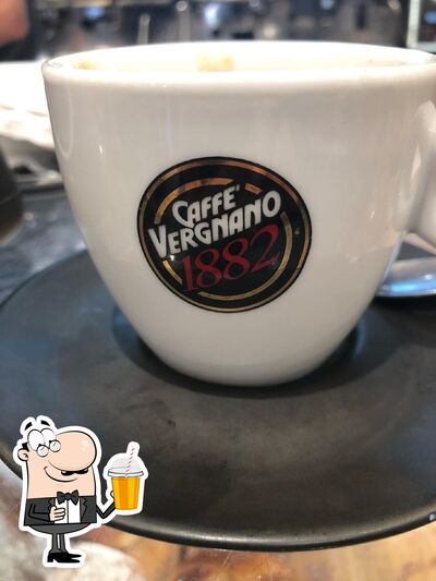 Gran Caffe Baffo propone un'ampia gamma di cose da bere