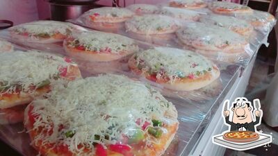 Get different kinds of pizza