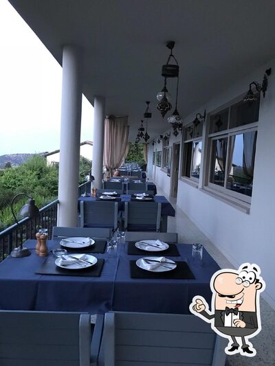 Découvrez l'intérieur de Treasure Restaurant