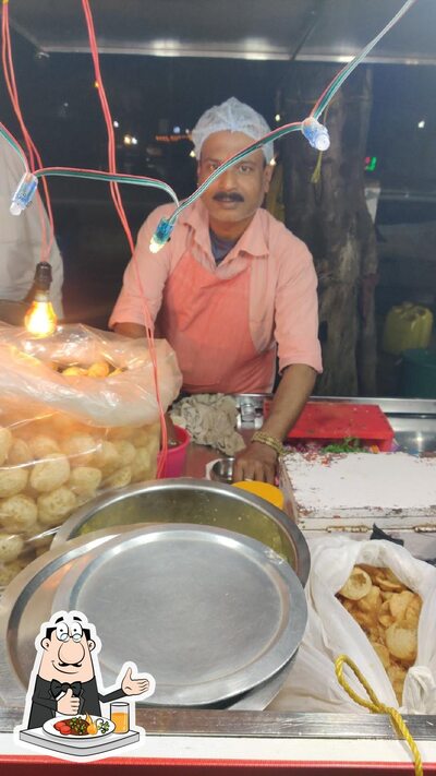 Food at Raj Gupchup Stall