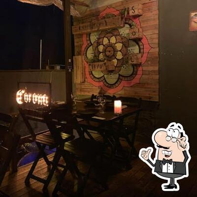 Veja imagens do interior do Aqui é Agora Pub