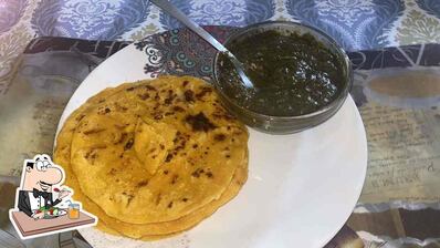 Food at Parantha Hub