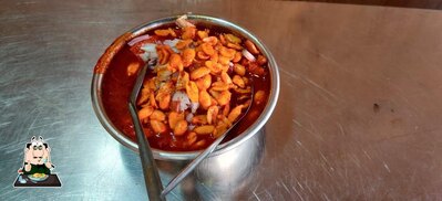 Food at Maraj Dabelivala