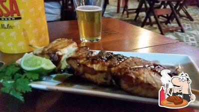 Experimente pratos de carne do menu