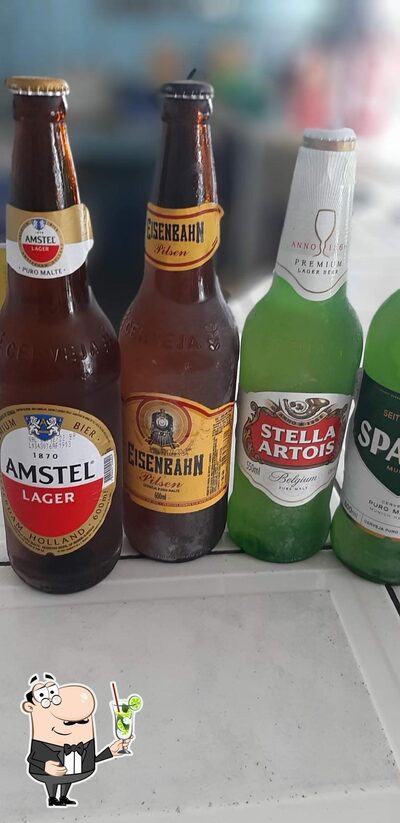 Você pode desfrutar de uma bebida do menu