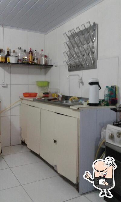 O interior do Silvia Lanches