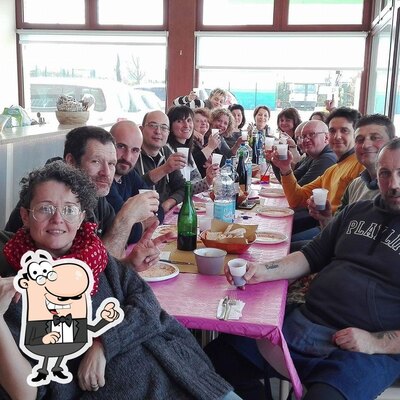 Gli interni di LiqAMI cafè