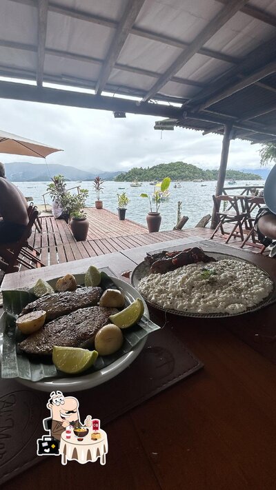 Platos en RESTAURANTE AL'MAR PARATY