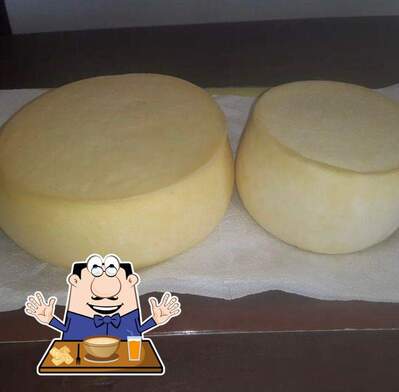 Comida em Produtos Coloniais da Marli e Colhe e Pague de Morangos