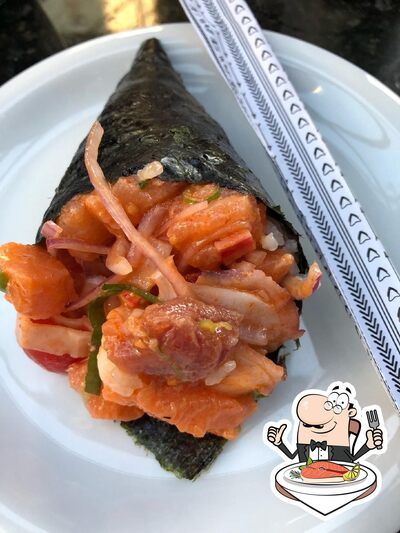 Há uma seleção de refeições de peixe